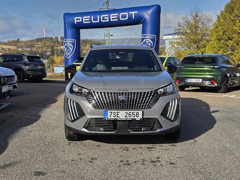 Peugeot 2008 (2025) 1.2 PT 130 ALLURE EAT8 - fotka 8 z 29