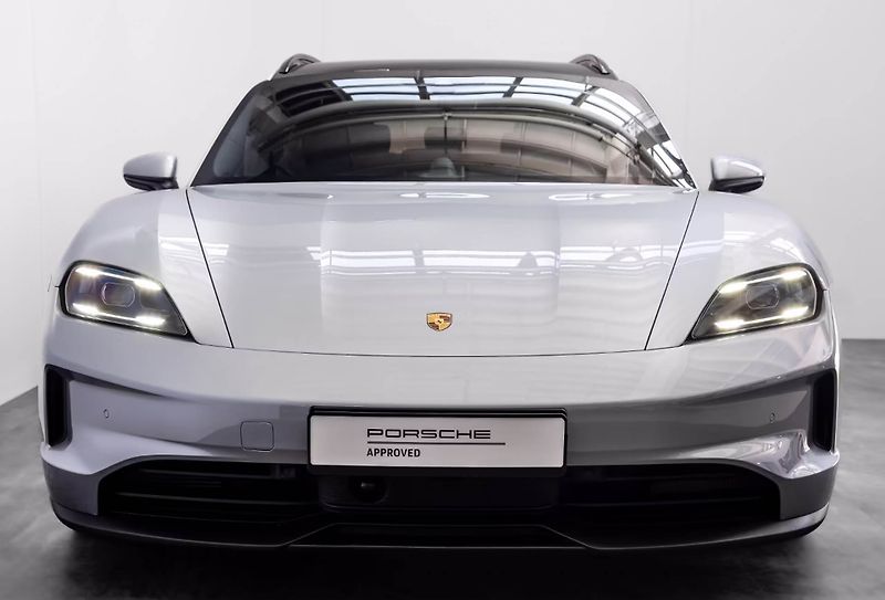 Porsche Taycan 4S Sport Turismo BOSE ACC Pano - fotka 2 z 23