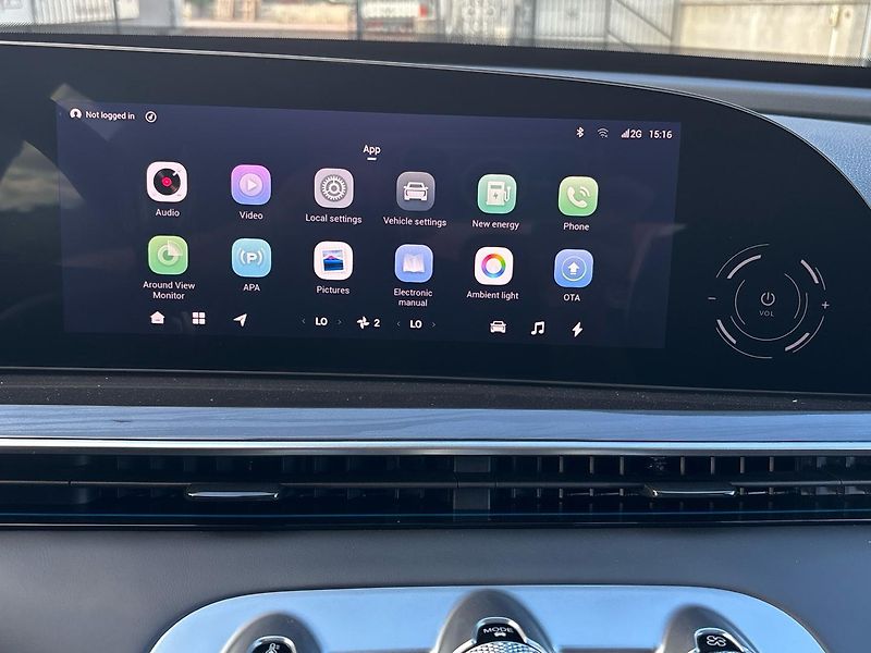 Omoda 9 (2026) PHEV 395kW AWD PREMIUM - fotka 18 z 38