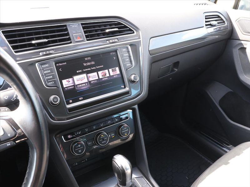 Volkswagen Tiguan 2,0 TDI 110kW DSG 4M Highline - fotka 24 z 37