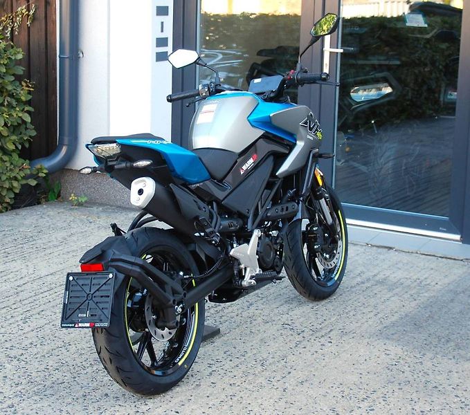 CFMOTO (2026) 125NK - fotka 12 z 25