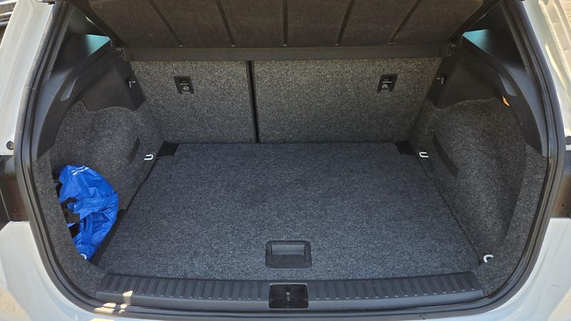 Seat Arona 1.5TSI 16V ACT FR 110KW  1MAJ. - fotka 14 z 47