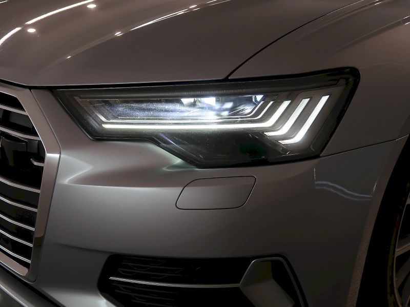 Audi A6 (2019) 50TDI 210KW 4x4 WEBASTO TAŽNÉ - fotka 10 z 38