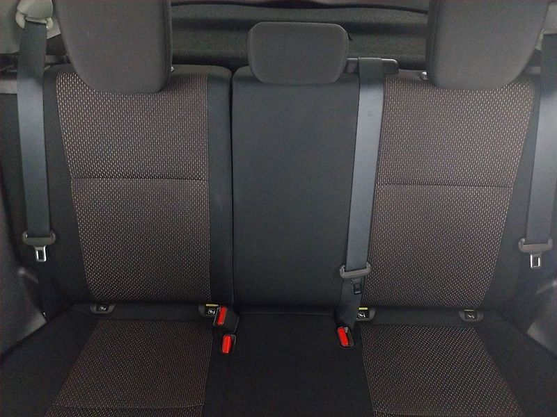 Suzuki Swift (2021) 1.4 BoosterJet Sport - fotka 10 z 17