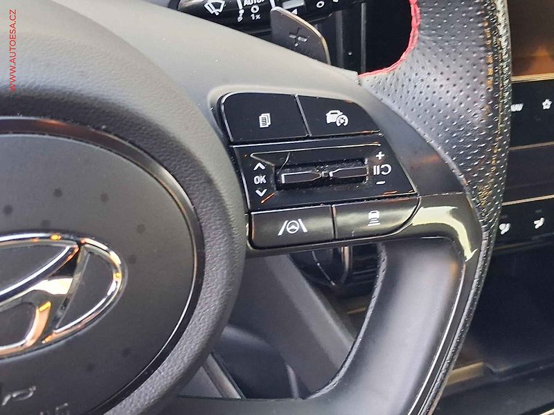 Hyundai Tucson (2022) 1.6 T-GDi 4x4, ČR, AT, LED - fotka 14 z 21