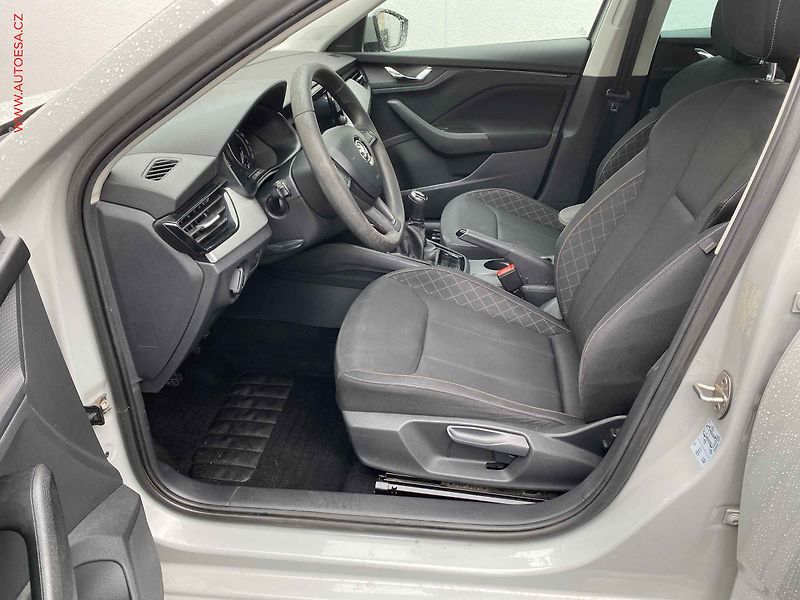 Škoda Scala (2019) 1.0 TSi, 1.maj,ČR, Ambition - fotka 9 z 18