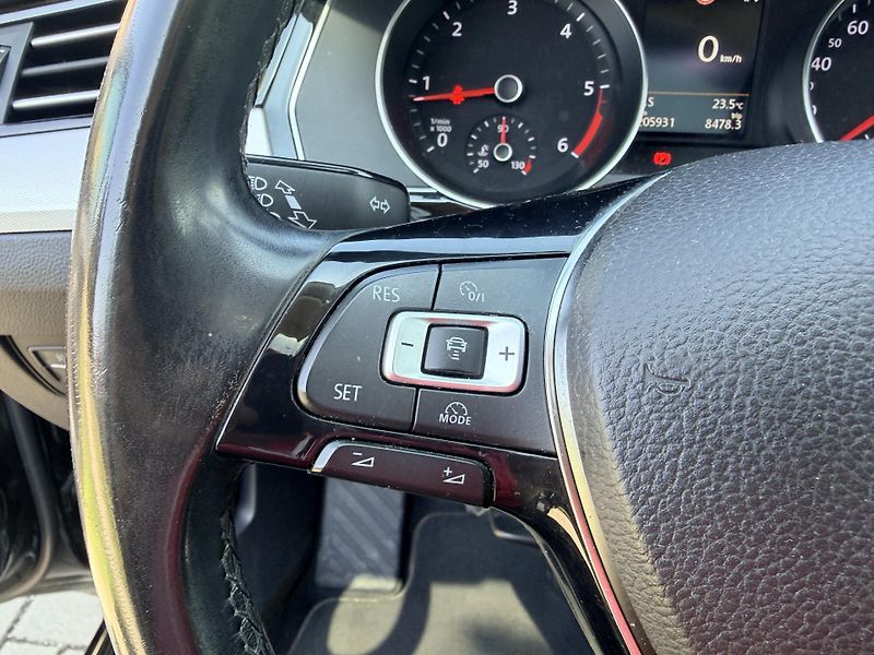Volkswagen Passat 2.0TDI 110KW MANUAL PANORAMA - fotka 15 z 44
