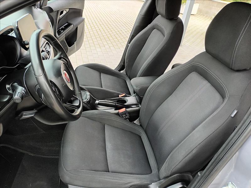 Fiat Tipo 1,6 MJT,KLIMA,NAVI,VÝHŘEV - fotka 15 z 45