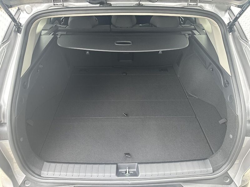 Kia K4 Sportswagon (2026) 1,6 T-GDi 7DCT 110 kW EXCLUSIV - fotka 6 z 6