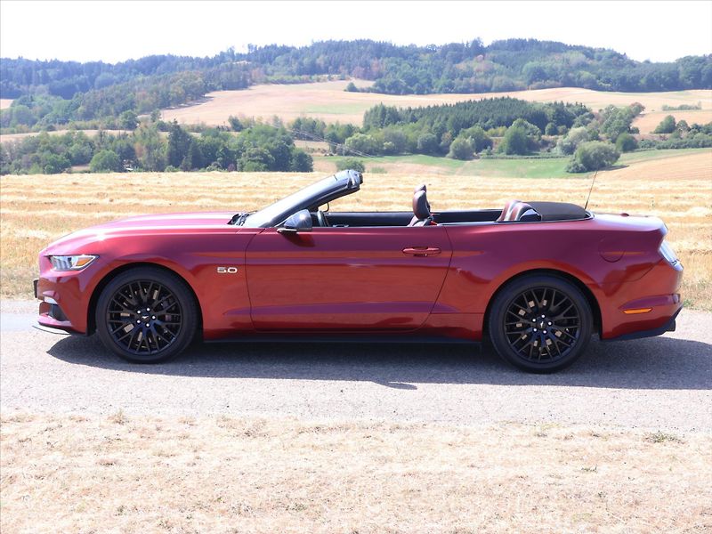 Ford Mustang 5,0 V8 310kW Aut. Remus DPH - fotka 4 z 34