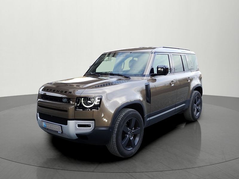 Land Rover Defender 110 D300 221kW Black Packet ČR - fotka 1 z 33
