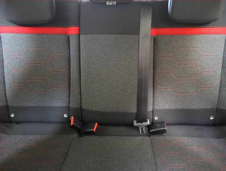 Citroën C3 (2017) 1.2 PureTech, Tempomat - fotka 10 z 19