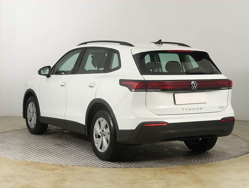 Volkswagen Tiguan (2024) 1.5 eTSI - fotka 4 z 21