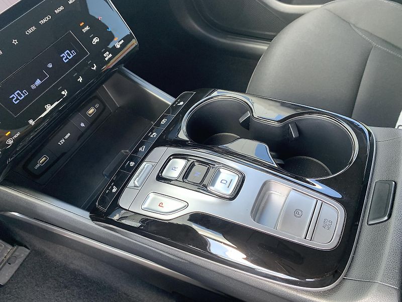 Hyundai Tucson SMART HEV 1.6 T-GDi 169kW AT - fotka 23 z 32