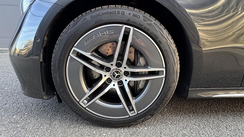 Mercedes-Benz Třídy E (2025) E300de 4MATIC AMG,DIGI LIGHT - fotka 13 z 27
