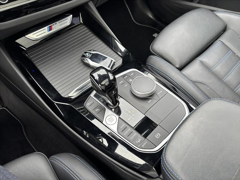 BMW X3 3,0 M40d 250kW WEBASTO PANORAM - fotka 34 z 49