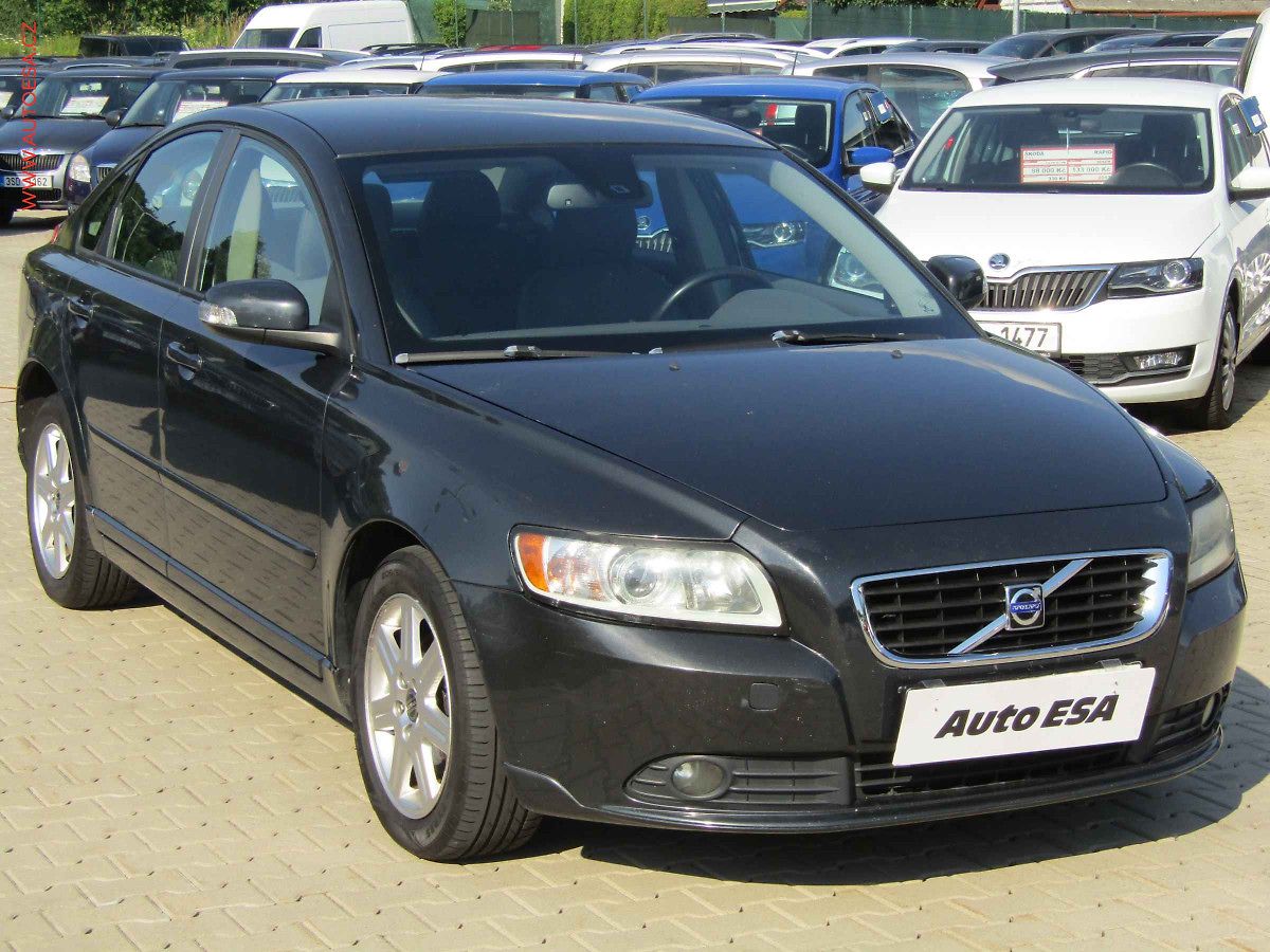 Volvo S40 1.6D, ČR, AC
