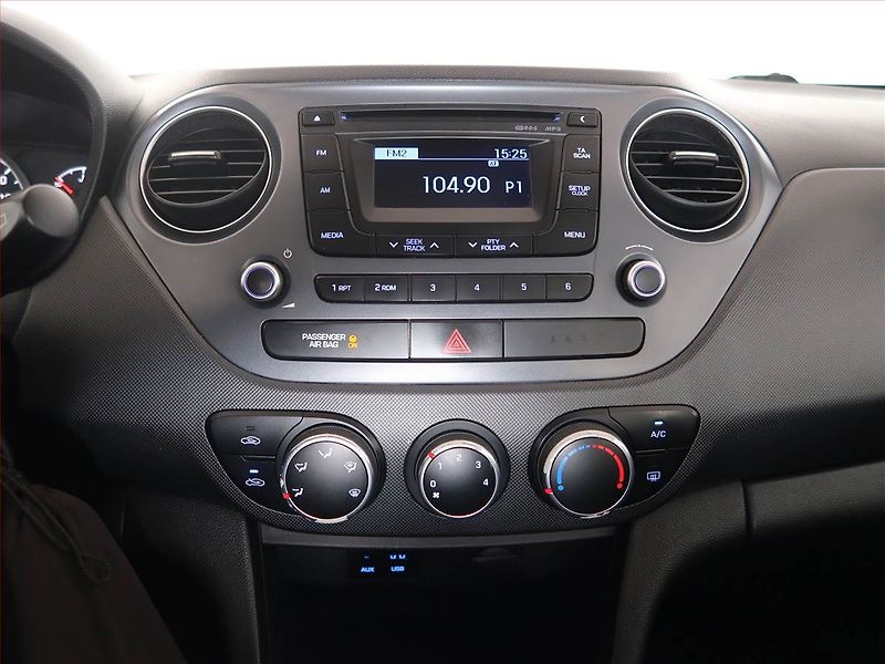 Hyundai i10 (2016) 1.0, Serv.kniha - fotka 12 z 15
