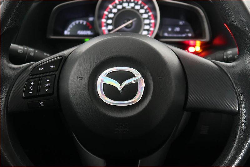 Mazda 3 (2014) 1.5 Skyactiv-G, Navi - fotka 16 z 17