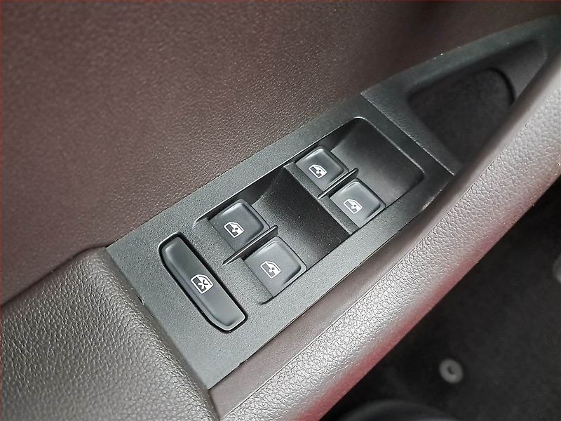 Škoda Octavia (2017) Laurin&Klement 2.0 TDI, 4X4 - fotka 18 z 21