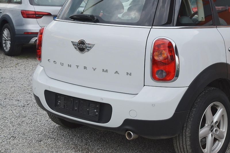 Mini Countryman (2013) 1.6D 66kW / STK 03/2028 - fotka 7 z 29