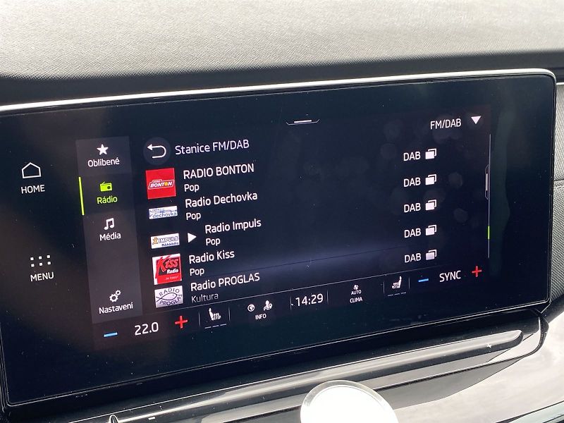 Škoda Octavia (2023) Combi 1.5 TSI ACT e-TEC DSG St - fotka 12 z 33