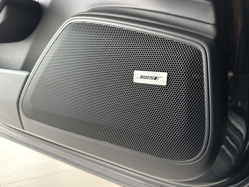 Porsche Panamera 4S 324kW*Chrono*Webasto*Panora - fotka 38 z 47