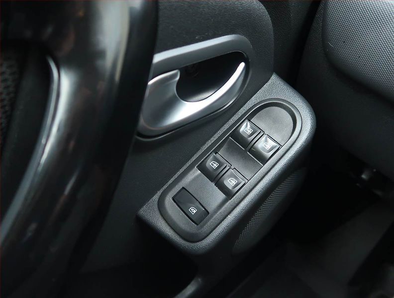 Dacia Duster (2017) 1.6 SCe, ČR,1.maj, Serv.kniha - fotka 17 z 17