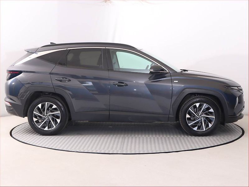 Hyundai Tucson (2022) Style 1.6 CRDi, Automat - fotka 6 z 21