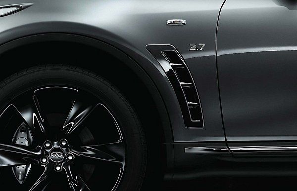 Infiniti na autosalonu v Paříží ukáže speciální edici SUV QX70S.