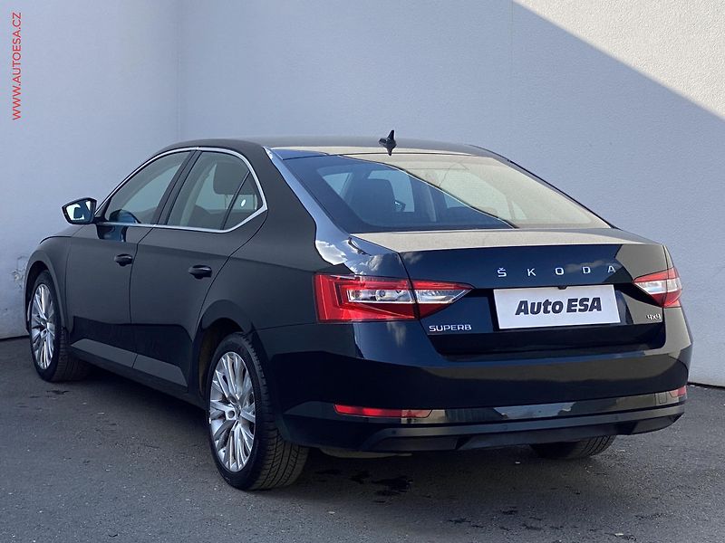 Škoda Superb (2022) 2.0TDI 4X4, 1.maj,ČR, Style - fotka 6 z 19