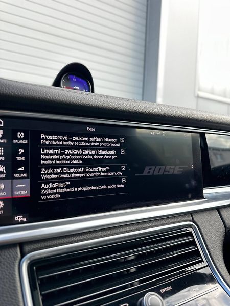 Porsche Panamera (2018) 3.0 V6 246KW AT 2018 65TKM - fotka 29 z 37