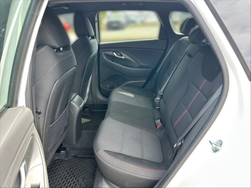 Hyundai i30 1,5 T-GDI N-line - fotka 8 z 11