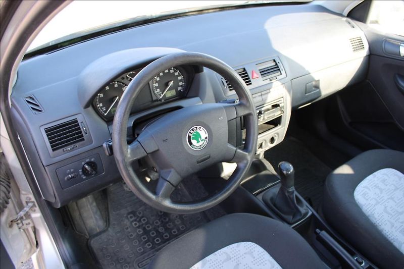 Škoda Fabia 1,2 i  KLIMA, ROZVODY - fotka 10 z 22