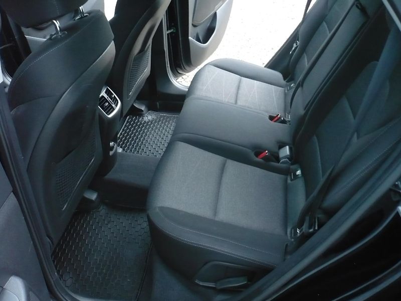 Hyundai Tucson 1.6T-GDI 130Kw 4x4 ČR Kamera - fotka 16 z 33