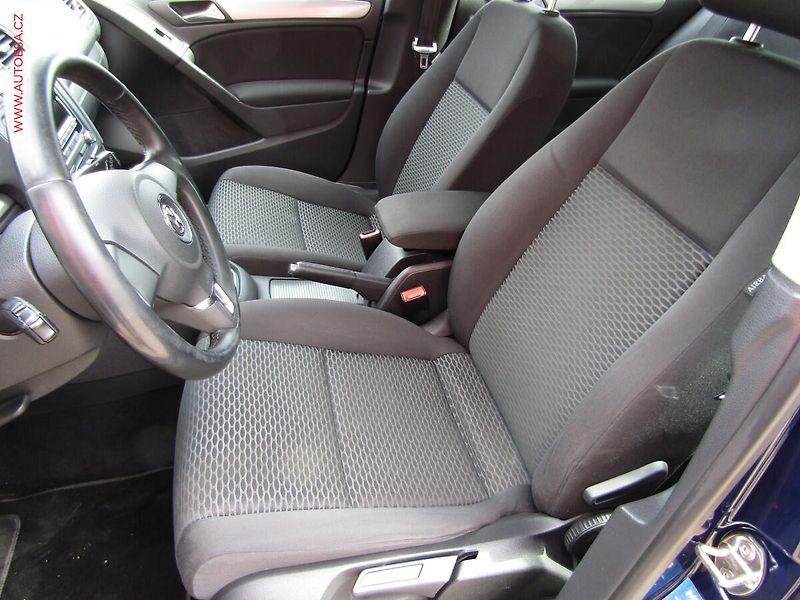 Volkswagen Golf (2010) 1.2TSi, 1.maj,ČR, servis - fotka 9 z 15