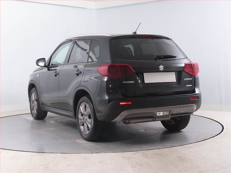 Suzuki Vitara (2019) 1.4 BoosterJet, 4X4 - fotka 4 z 14