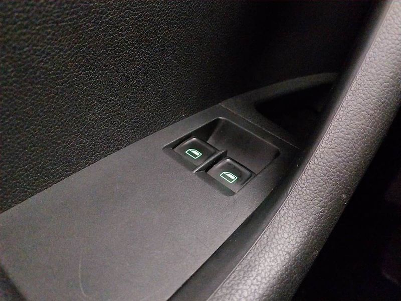 Škoda Octavia (2013) Ambition Plus 1.6 TDI - fotka 17 z 18
