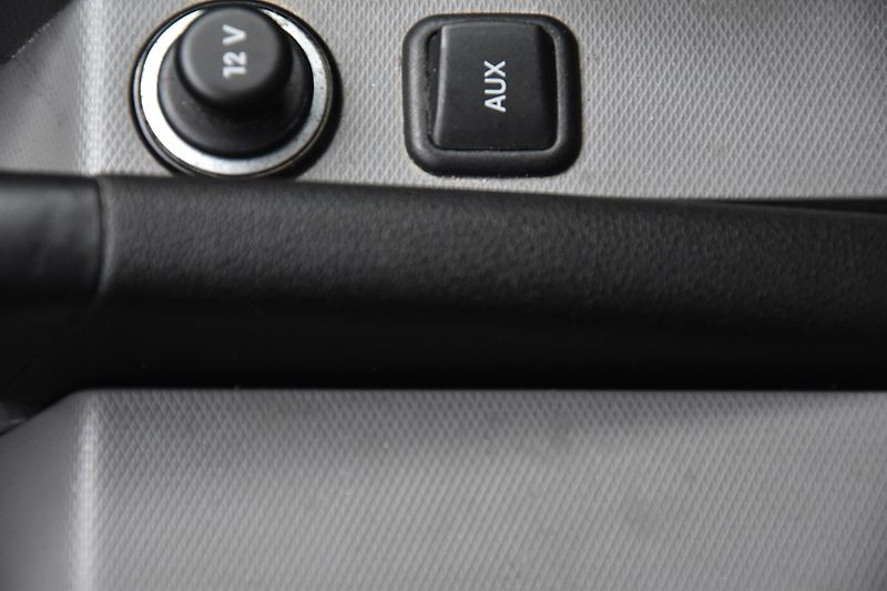 Škoda Rapid 1.6 TDi CR SPACEBACK STYLE - fotka 21 z 33