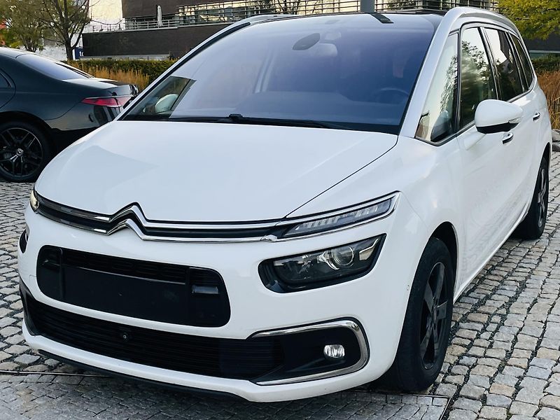 Citroën Grand C4 Picasso 2.0HDi MANUÁL 7MÍST KAMERY 360 - fotka 4 z 52