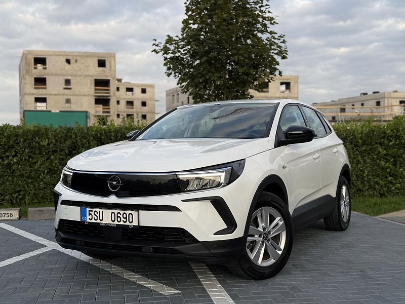 Opel Grandland (2022) 1.2 PureTech 96 kw/automat - fotka 1 z 21