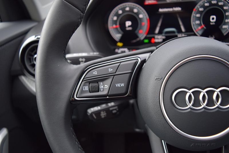 Audi Q2 (2025) 1.5TSI 110kw 35TFSI S-LINE NAV - fotka 33 z 46