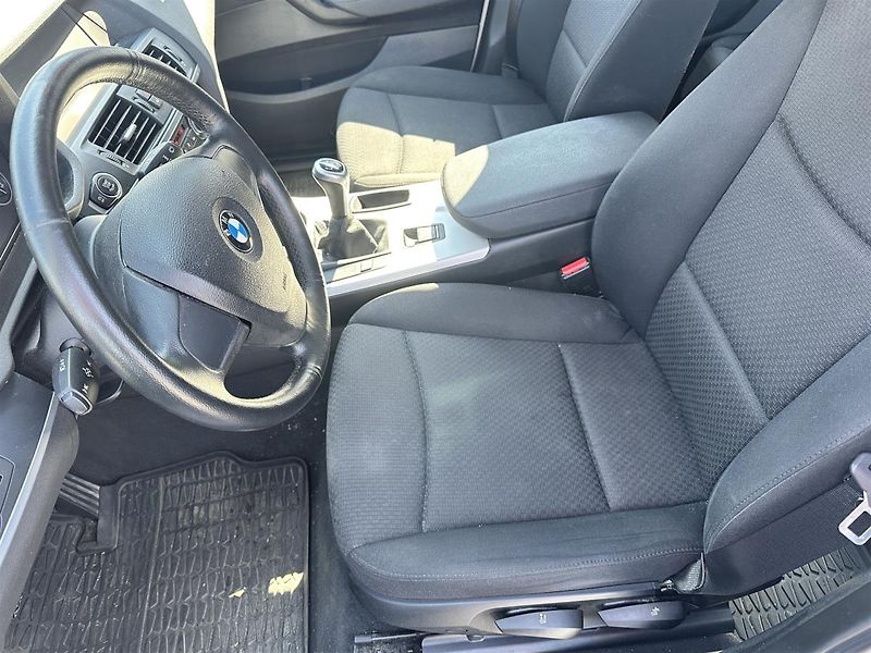 BMW X3 xDrive20d - fotka 7 z 8