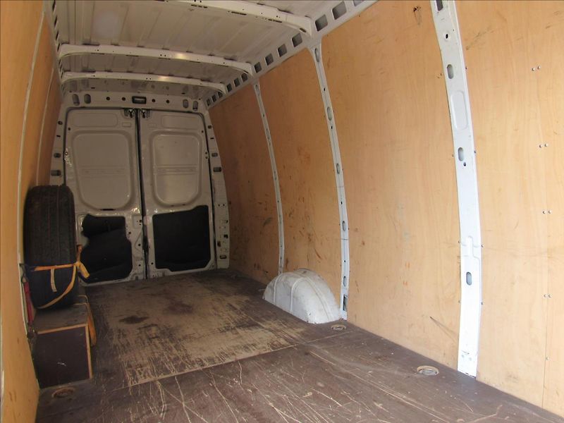 Iveco Daily 2,3 L4H4 115kW Maxi  35S16 - fotka 25 z 32