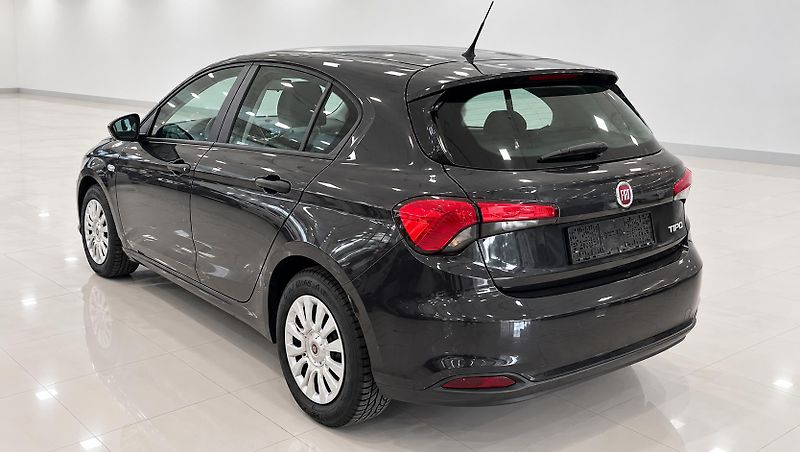 Fiat Tipo (2016) - fotka 20 z 23
