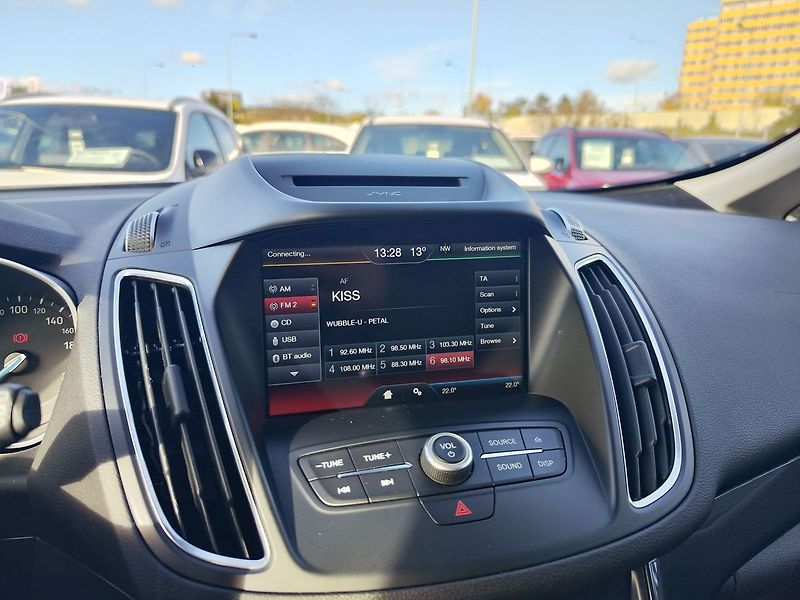 Ford C-MAX 1.5 EB/110kW  Titanium AT - fotka 15 z 27