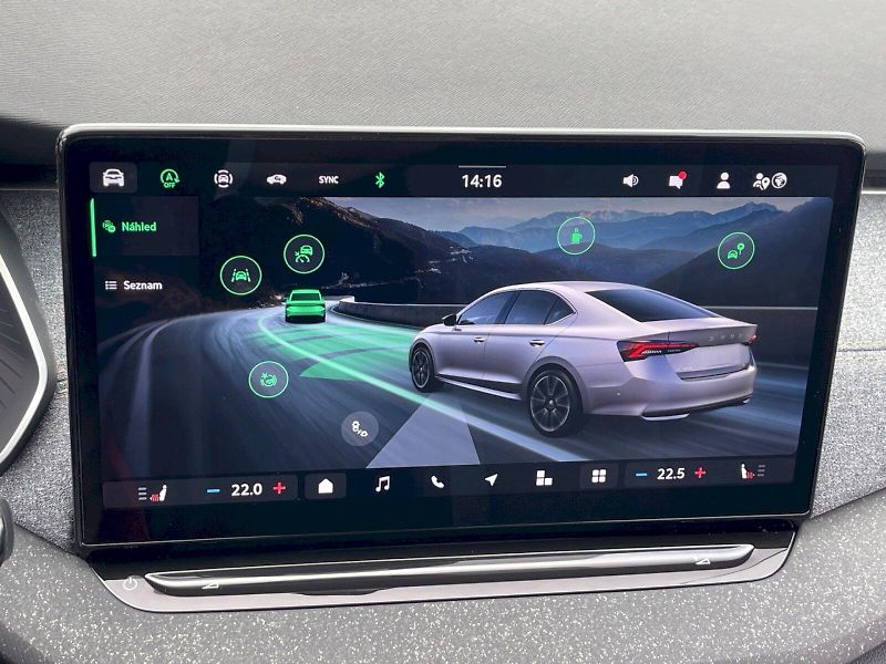 Škoda Octavia (2025) Top Selection 1.5 TSI e-TEC 11 - fotka 15 z 35