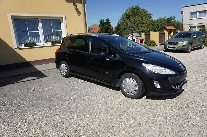 Peugeot 308 (2010) 1,6 HDI  nové v ČR - fotka 4 z 24