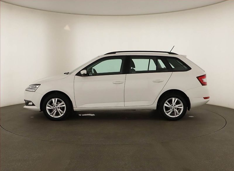 Škoda Fabia (2021) Style 1.0 TSI, ČR,1.maj - fotka 3 z 14