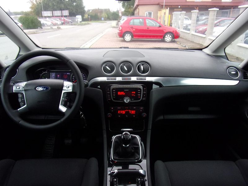 Ford Galaxy (2011) 2,0TDCi AC HF TEMP TAŽNÉ - fotka 18 z 34
